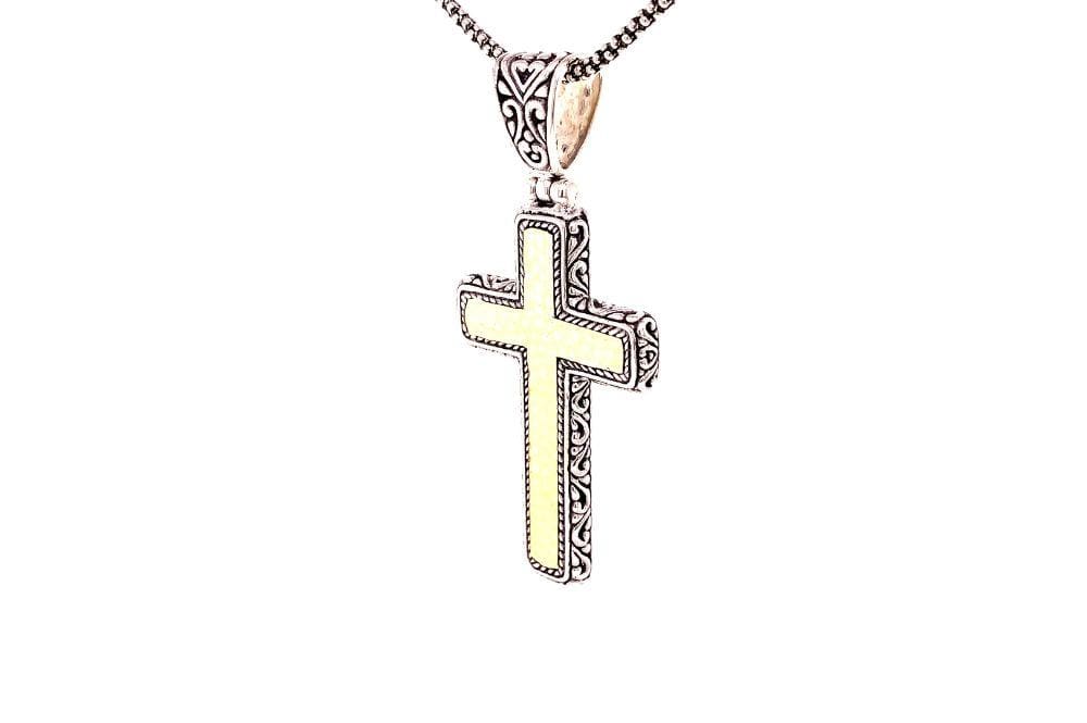 Reign Cross Pendant